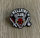 Stranger Things: Hellfire Club logo pin - Filmspullen.nl