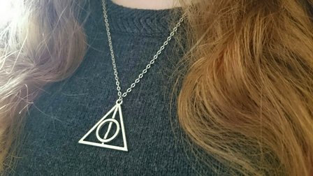 Harry Potter Deathly Hallows ketting zilver - Filmspullen.nl