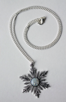 Once Upon A Time: Anna&#039;s ketting (Frozen) - Filmspullen