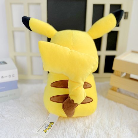 Pokémon: Pikachu pluche knuffel 25 cm - Filmspullen.nl