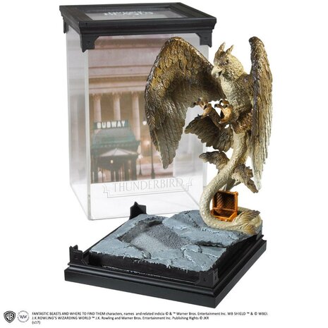 Fantastic Beasts: Magical Creatures Thunderbird diorama - Filmspullen.nl